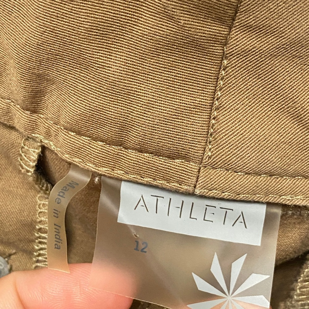 Athleta Cargo Capri Pants Khaki Tan Women Size 12 Utility Outdoor Casual Travel - Picture 7 of 11